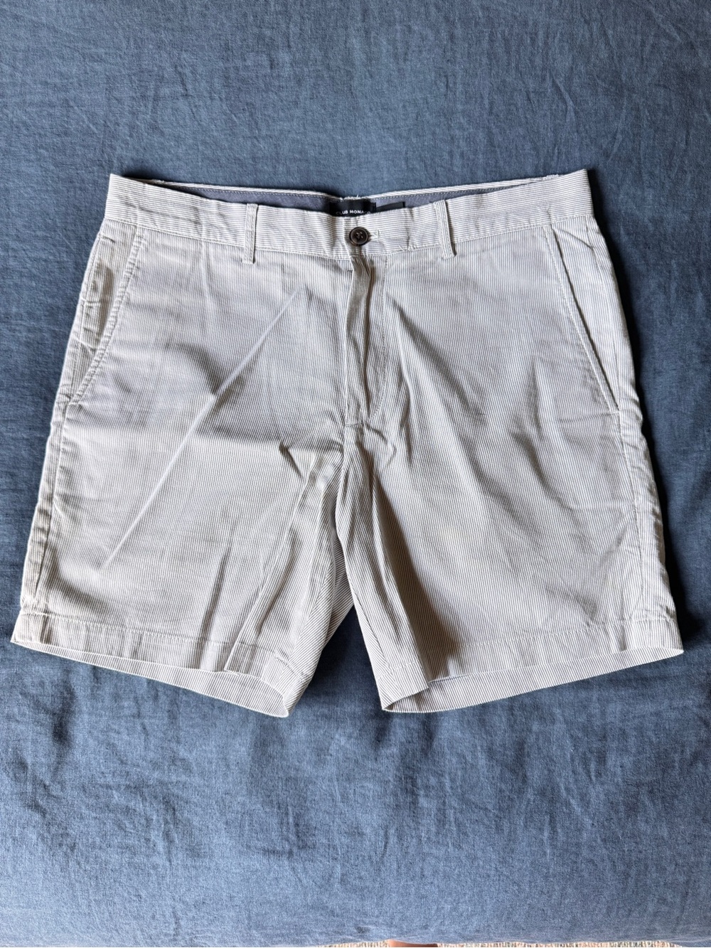 Club Monaco Casual Cream Striped Shorts (32)